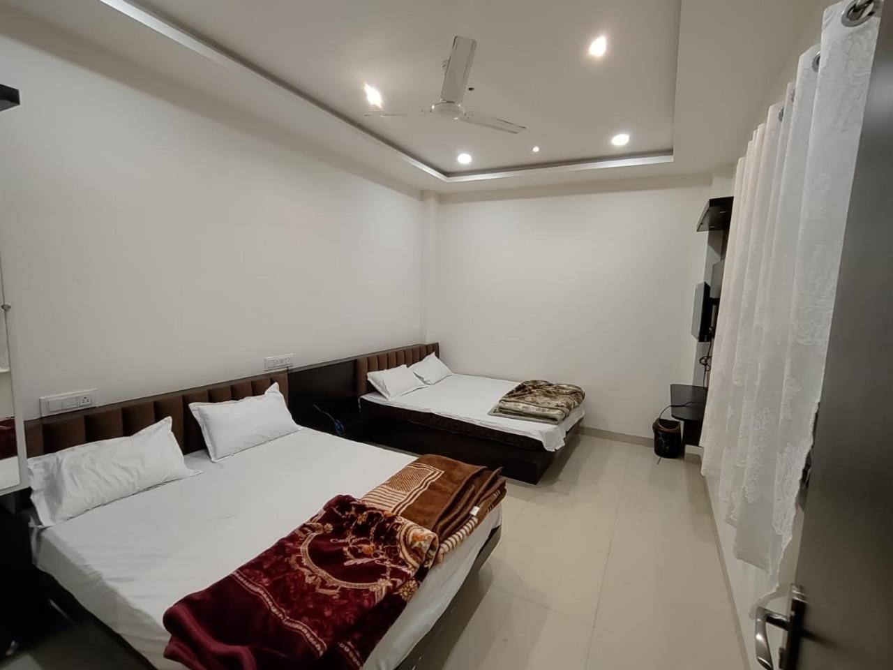 Hotel Jyoti Shree Ujjain Extérieur photo
